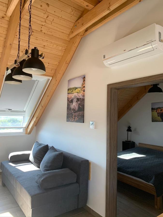 Oeregtoelgy Apartman Szar Екстер'єр фото